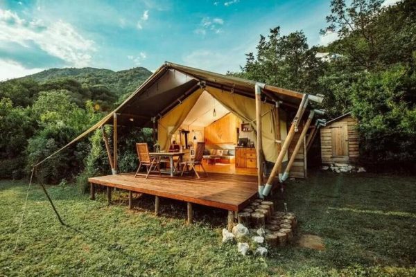 Hoopoe Glamping Smeštaj u Crnoj gori.