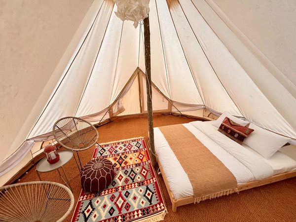 Rosehip unustrasnjost glamping smestaja